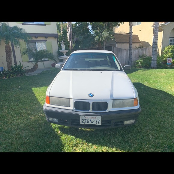1992 BMw 325i - Picture 4 of 8
